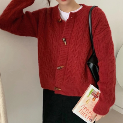 Solid Color Round Neck Knitted Card..