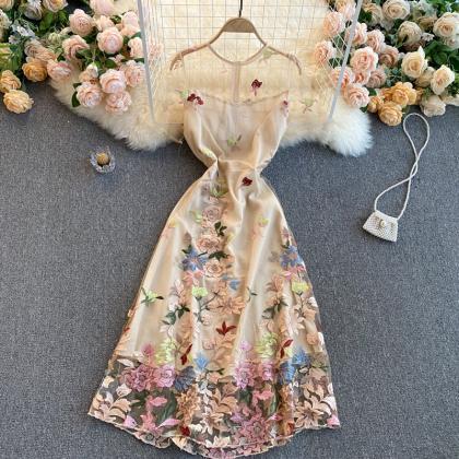 Elegant Round Neck Short Sleeve Embroidered Dress