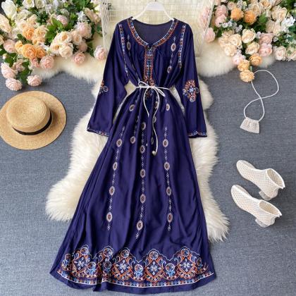 Vintage Embroidery Long Sleeve Dress