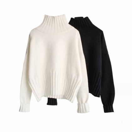 Temperament Solid Color Long Sleeved Loose Knit..