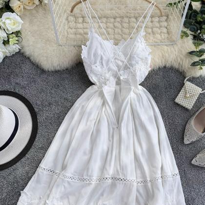 White Lace Applique Backless Girl Dress