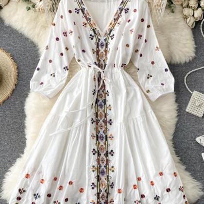 Sexy V-neck Embroidery Long Sleeve Dress