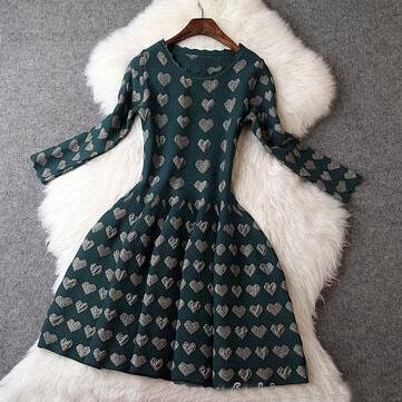 Fashion Round Neck Embroidered Dress Vg121803nm