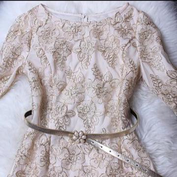 Fashion Net Yarn Stitching Round Neck Dress..