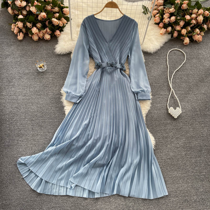 Long-Sleeve Blue Pleated Midi Dress with Belt