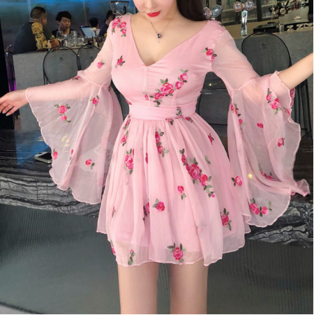 Fashion Sexy V-neck Flower Embroidery Light Pink Dress