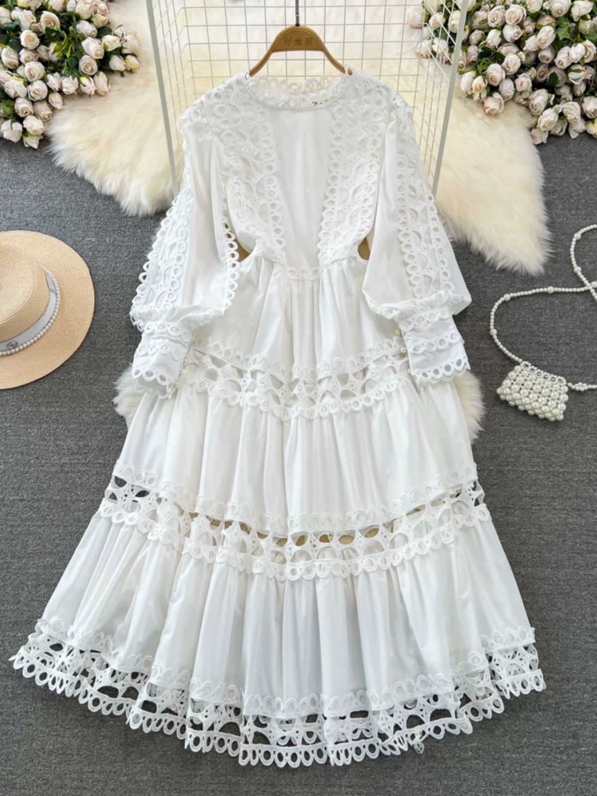Round Neck Long-sleeved Lace Hollow Patchwork Dress