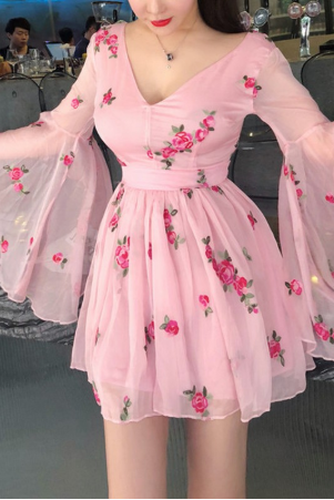 Fashion Sexy V-neck Flower Embroidery Light Pink Dress
