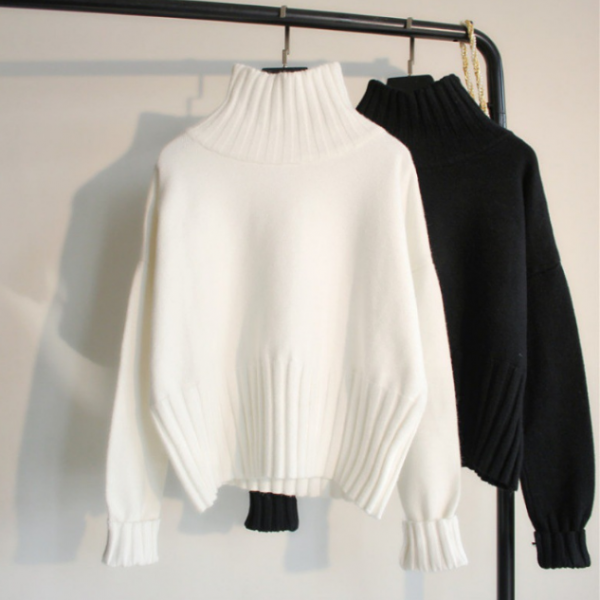Temperament Solid Color Long Sleeved Loose Knit Sweater