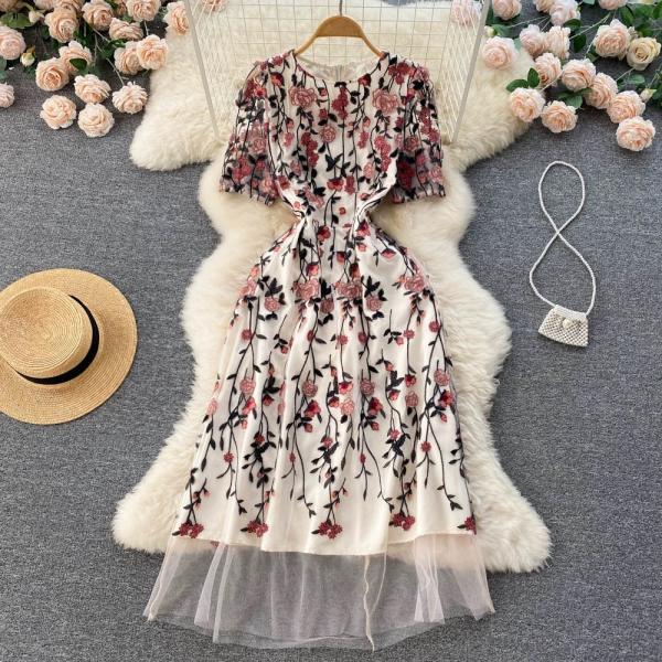 Round Neck Short Sleeved Embroidered Dress